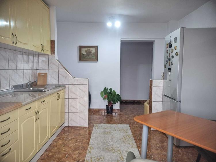 Apartament cu 2 camere decomandat în Ultracentral