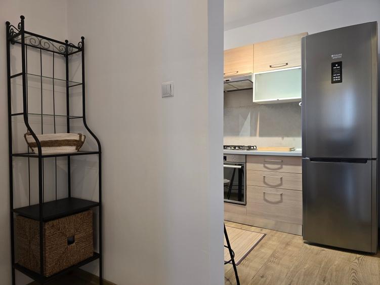 Apartament cu 4 camere decomandat în Dorobanți