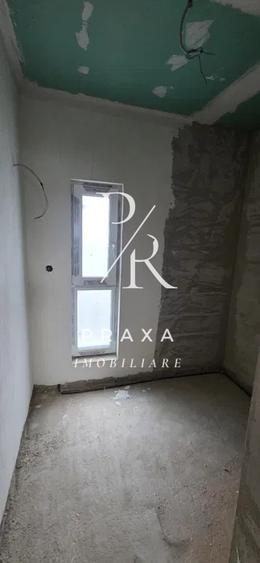 Duplex cu 4 camere cu Canalizare în Florești