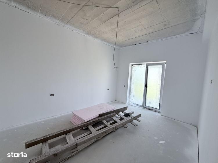 Duplex deosebit, 5 camere, curte generoasa, zona Safirului-Gladiolelor - 14