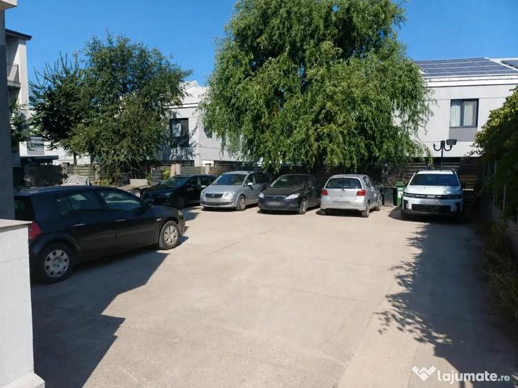Apartament cu 2 camere semidecomandat în Est