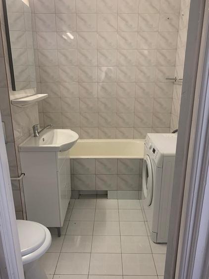 Apartament cu 3 camere decomandat în Griviței