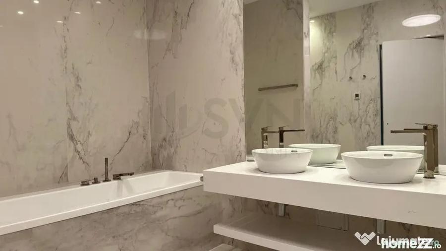 Apartament cu 4 camere semidecomandat în Floreasca