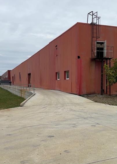 Spațiu industrial, de 300 mp, în Est