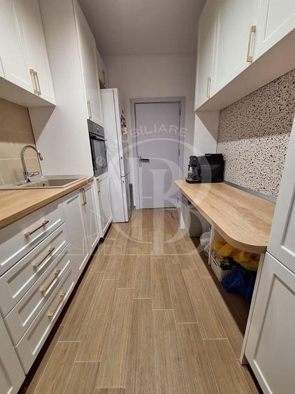 Apartament cu 3 camere decomandat, mobilat în Ozana