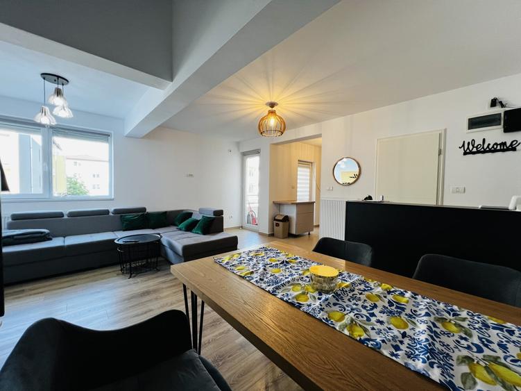 Apartament cu 3 camere semidecomandat, mobilat în Calea Urseni