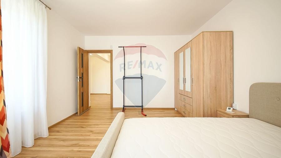 Casă individuală cu 5 camere cu Teren 630 Mp în Hărman