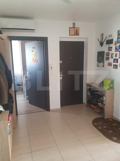 Apartament cu 3 camere decomandat, mobilat în Valea Adâncă