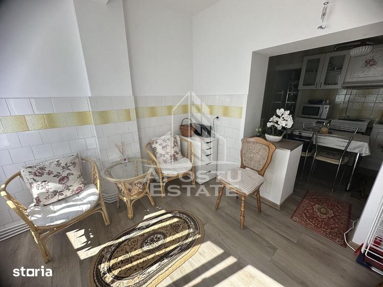 Apartament cu 3 camere în Girocului