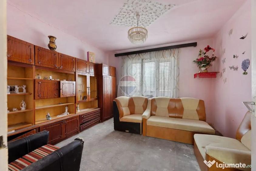 Casă cu 3 camere cu Teren 1480 Mp în Gai
