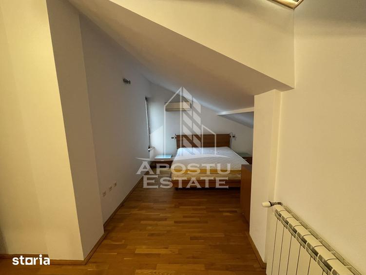 Casă cu 5 camere cu Teren 400 Mp în Lipovei