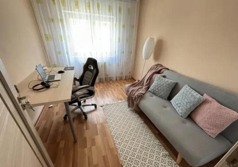 Apartament cu 3 camere decomandat, mobilat în Astra