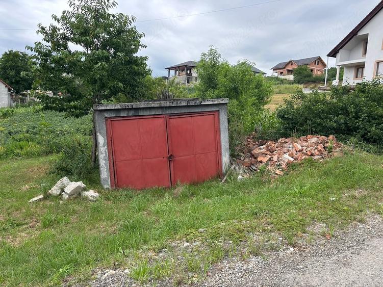 Teren de 800 mp, în Exterior Vest