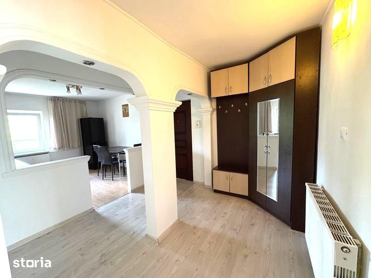 Apartament cu 3 camere decomandat în Porolissum
