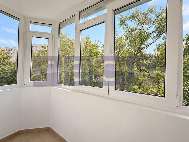 Apartament cu 4 camere semidecomandat în Teiul Doamnei