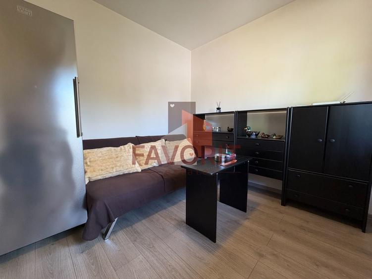 Casă individuală cu 4 camere cu Piscina în Săcălaz