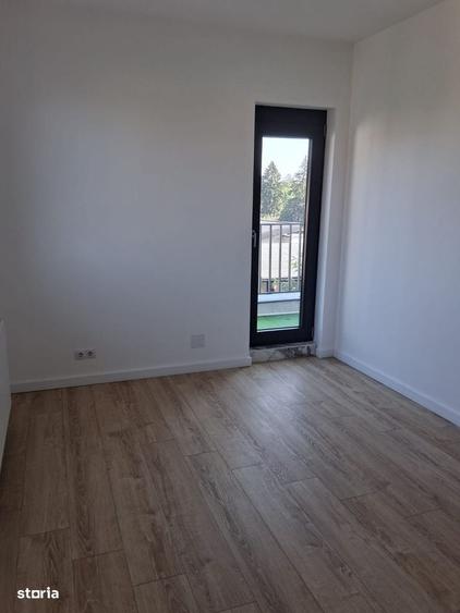 Apartament cu 3 camere decomandat în Exterior Vest