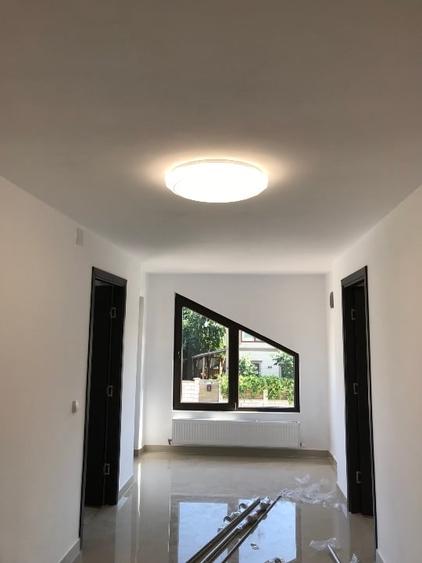 Casă individuală cu 5 camere cu Canalizare în Central