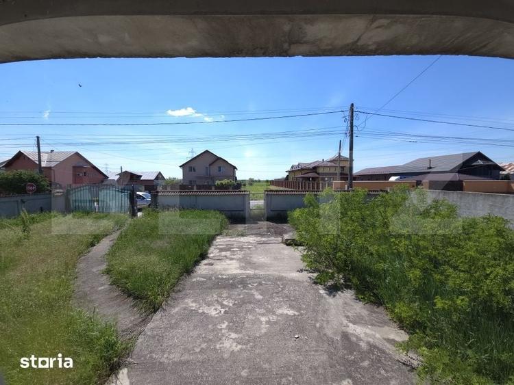 Casă cu 5 camere cu Teren 1204 Mp în Comișani