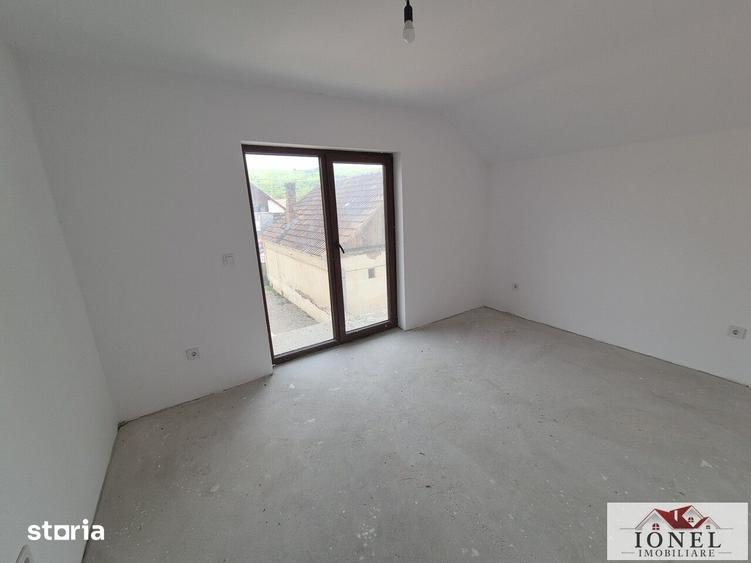 Casă cu 6 camere cu Teren 804 Mp în Aiud