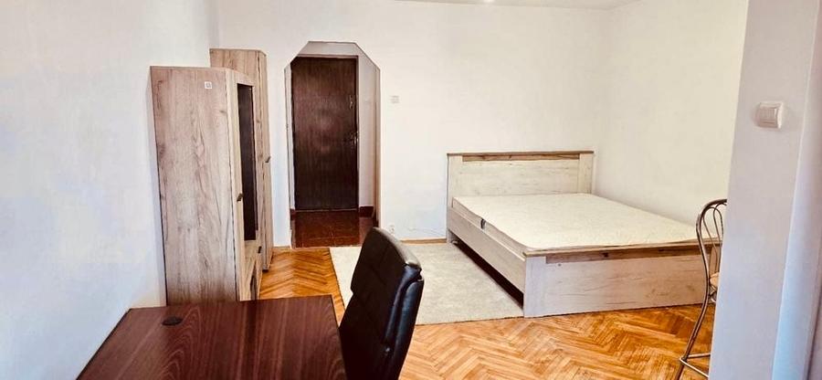 Garsonieră semidecomandată, mobilată în Costin Georgian