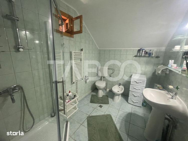 Casă cu 4 camere cu Teren 140 Mp în Central