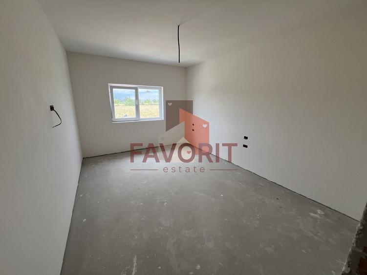 Duplex cu 4 camere cu Canalizare în Chișoda