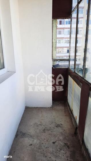 Apartament cu 2 camere semidecomandat în Micro 6