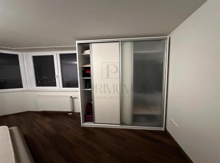 Apartament cu 2 camere decomandat, mobilat în Soarelui