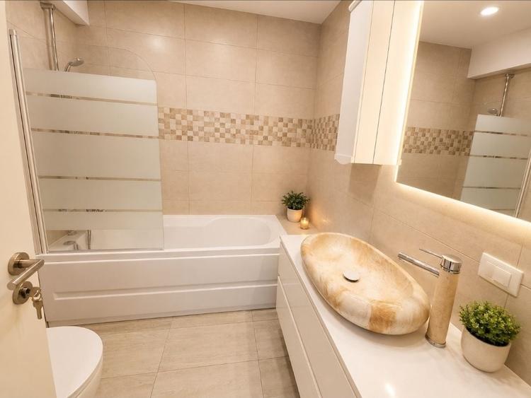 Apartament cu 3 camere decomandat în Copou