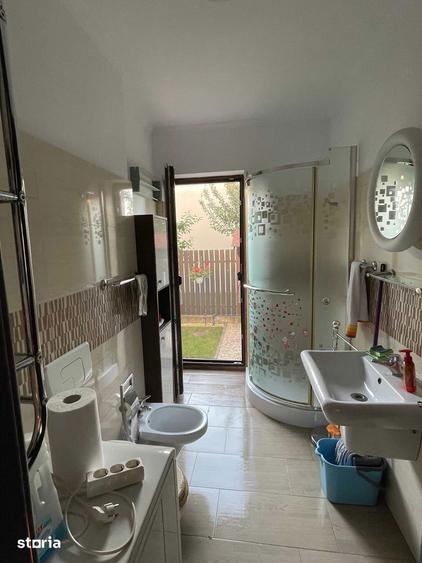 Apartament cu 2 camere, mobilat în Dumbrăvița