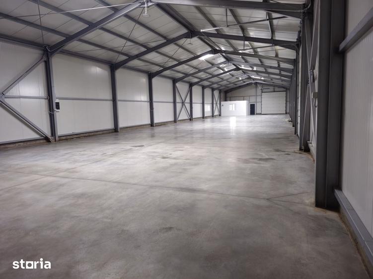 Spațiu comercial, de 600 mp, în Brazi
