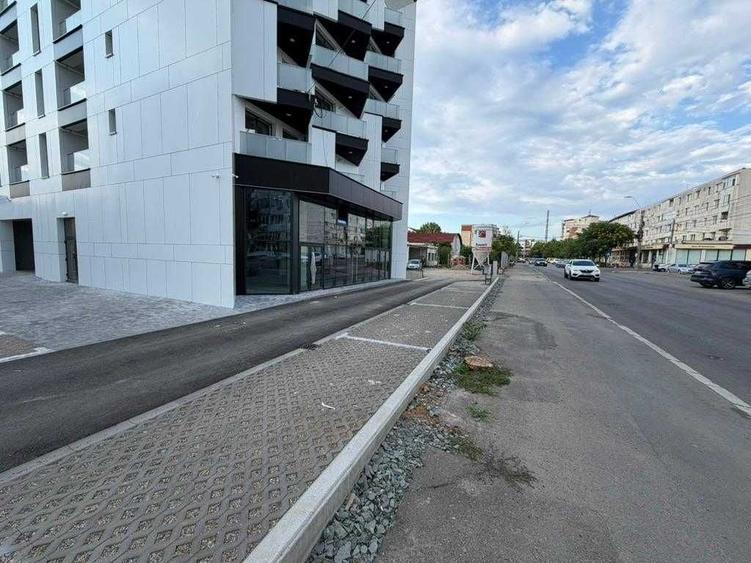 Spațiu comercial, de 217 mp, în Exterior Vest