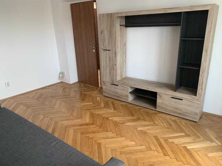 Apartament cu 2 camere decomandat în Circumvalațiunii