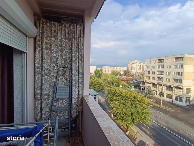 Apartament 2 camere, 50 mp, zona Central - 10