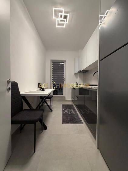 Apartament cu 2 camere decomandat, mobilat în Păcii