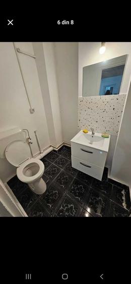 Apartament cu 4 camere decomandat în Eremia