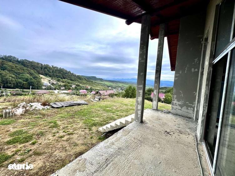 Casă cu 5 camere cu Teren 1000 Mp în Budacu de Jos