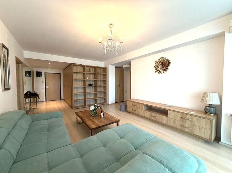 Apartament cu 3 camere, mobilat în Iancu Nicolae