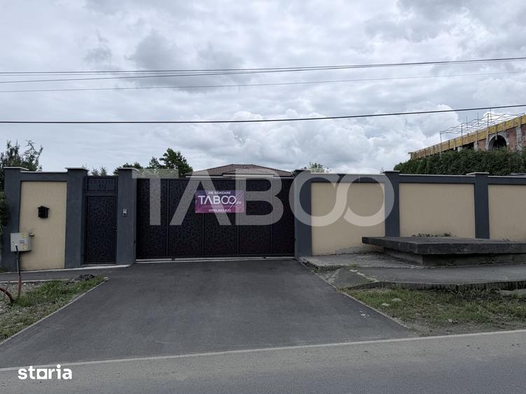 Casă cu 4 camere cu Teren 1240 Mp în Central