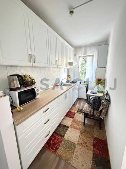 Apartament cu 3 camere semidecomandat, mobilat în Mănăștur