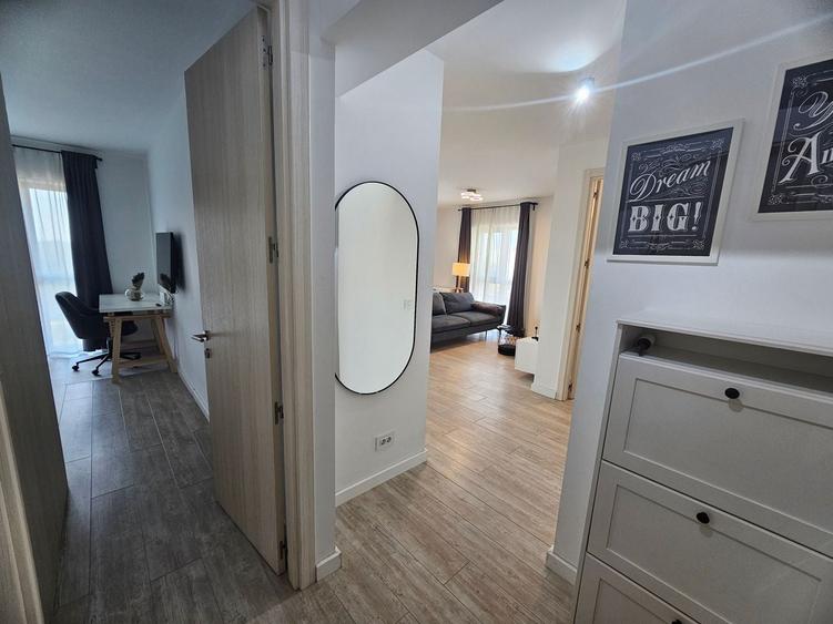 Apartament cu 3 camere decomandat în Herăstrău