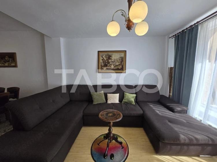 Apartament cu 4 camere decomandat în Central