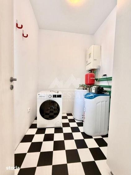 Casă cu 5 camere cu Teren 534 Mp în Corbeanca