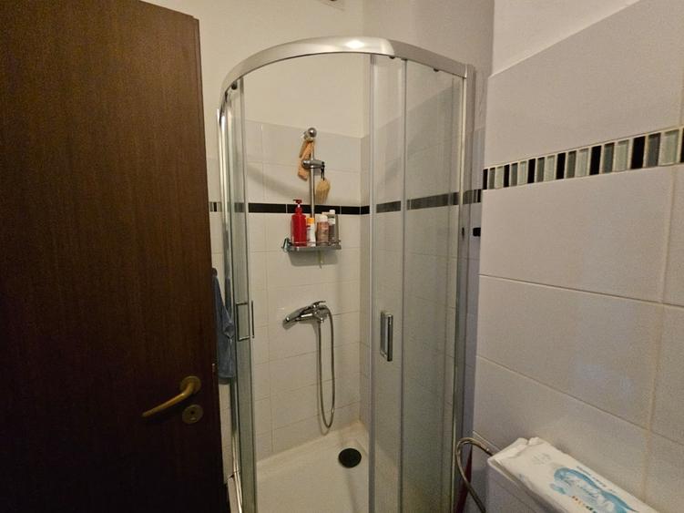 Apartament cu 2 camere decomandat, mobilat în Aeroport
