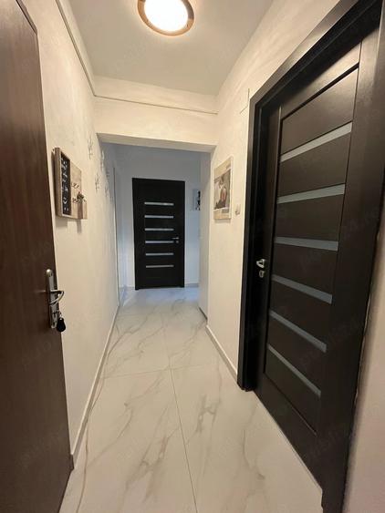 Apartament cu 2 camere semidecomandat în Polivalentă