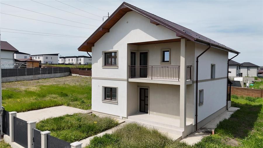 Casă individuală cu 5 camere cu Canalizare în Valea Lupului