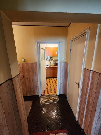 Apartament cu 3 camere decomandat în Tineretului
