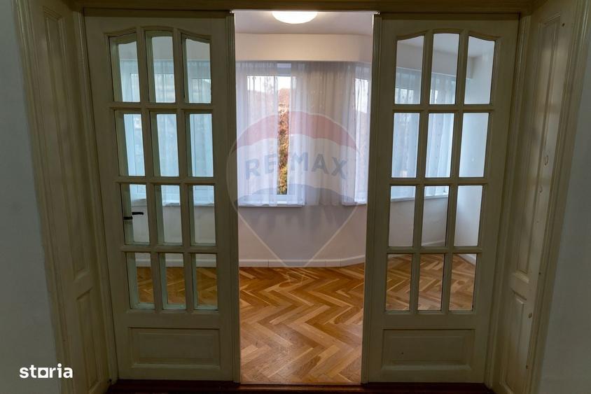 Casă cu 4 camere cu Teren 404 Mp în Centru Vechi