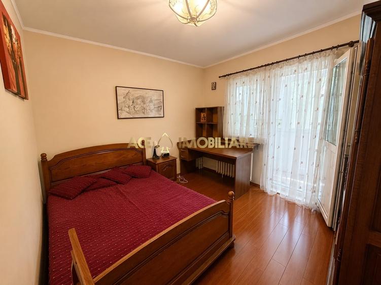 Apartament cu 3 camere decomandat, mobilat în P-ța Reșița